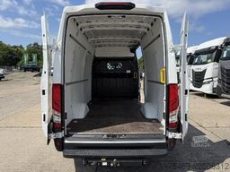 IVECO 35S16V AHK + Fahrtenschreiber