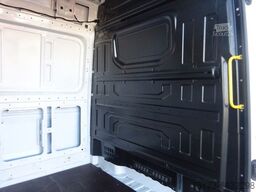 VOLKSWAGEN Crafter Kasten Kasten 35 lang Hochdach FWD