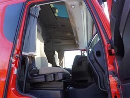 Iveco Stralis 460 E6 tractor unit/ Sleeper cab