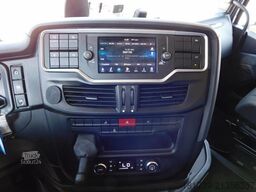 Iveco AS 440 S57 S-Way E6d tractor unit 6x2