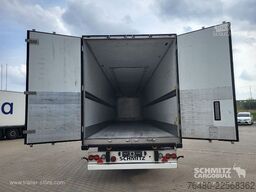 Schmitz Cargobull Tiefkühlkoffer Blumen