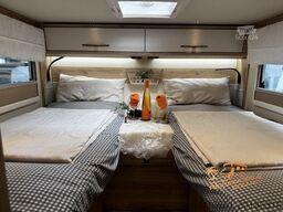 EURAMOBIL Integra Line 720 EF ohne Hubbett Mondial ALDE