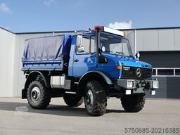 Mercedes-Benz Unimog