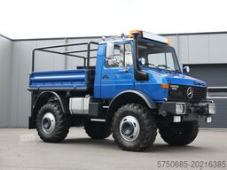 Mercedes-Benz Unimog