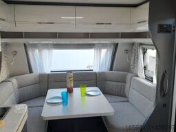 Hobby Excellent 540 WFU 2000kg TV-Halter, Dusche