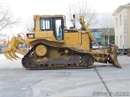 CATERPILLAR D6T