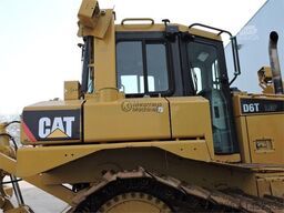 CATERPILLAR D6T