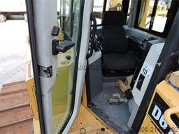 CATERPILLAR D6T