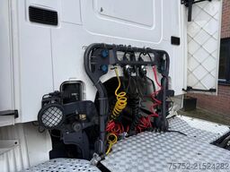 Scania P360 4X2 Slaapcabine 578.350KM Spoilers NL Truc...