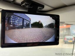 Renault D 12 LOW P4X2  210E6 / GESLOTEN BAK MET LAADKLE...