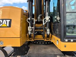 Caterpillar M320F