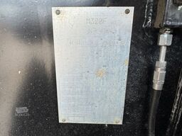 Caterpillar M320F