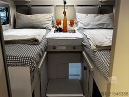 LMC Tracer V 670 Automatik Design Navi Rahmenfenster