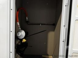 LMC Tracer V 670 Automatik Design Navi Rahmenfenster