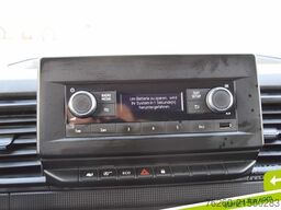 RENAULT Trafic Doka Klima 6 Sitzer Tempomat LED Scheinw.