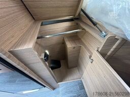 KNAUS Van TI 640 MEG Vans. AHK Solar Alarm Lithium