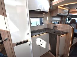 BÜRSTNER Limited T 660 Hubbett