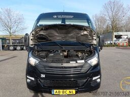 IVECO INDcar Wing EURO 6, 29 Sitze