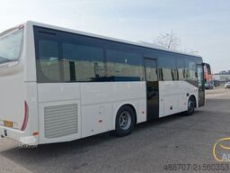 IVECO NEUER CROSSWAY 10.7 EURO 6 mit 49 Sitzplätzen