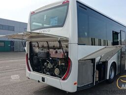 IVECO NEUER CROSSWAY 10.7 EURO 6 mit 49 Sitzplätzen