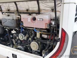 IVECO NEUER CROSSWAY 10.7 EURO 6 mit 49 Sitzplätzen