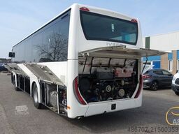 IVECO NEUER CROSSWAY 10.7 EURO 6 mit 49 Sitzplätzen