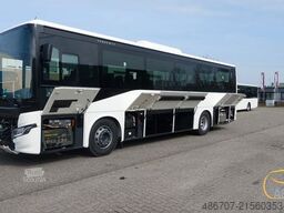 IVECO NEUER CROSSWAY 10.7 EURO 6 mit 49 Sitzplätzen