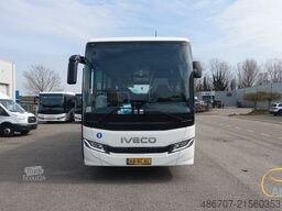 IVECO NEUER CROSSWAY 10.7 EURO 6 mit 49 Sitzplätzen