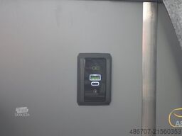 IVECO NEUER CROSSWAY 10.7 EURO 6 mit 49 Sitzplätzen