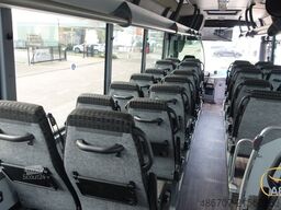 IVECO NEUER CROSSWAY 10.7 EURO 6 mit 49 Sitzplätzen