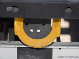 SCHMITZ CARGOBULL SKO D-Deck FP 45 ThermoKing SLXi 300 LA