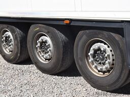 SCHMITZ CARGOBULL SKO D-Deck FP 45 ThermoKing SLXi 300 LA