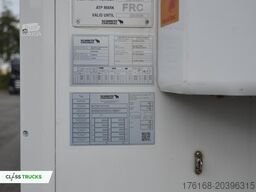 SCHMITZ CARGOBULL SKO D-Deck FP 45 ThermoKing SLXi 300 LA