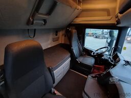 SCANIA R460 CR20H, ACC