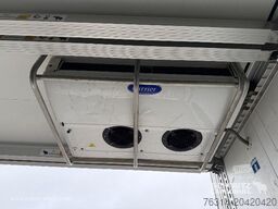 Schmitz Cargobull Tiefkühler Multitemp Doppelstock Trennwand