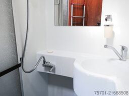 MERCEDES-BENZ La Strada Nova M