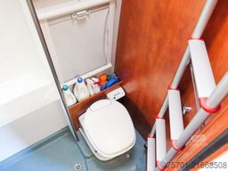 MERCEDES-BENZ La Strada Nova M