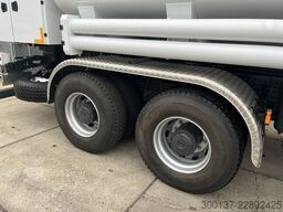 Mercedes-Benz Arocs 4140 8x4 | Fuel Tank | Stock