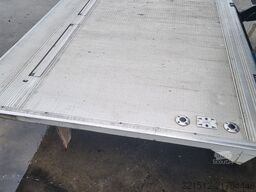 Mercedes-Benz Antos1833