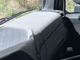 Mercedes-Benz Antos1833