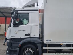 Mercedes-Benz Antos1833