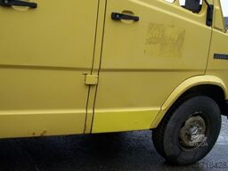 MERCEDES-BENZ 208DOKA  BREMER**601