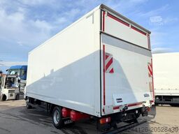 FUSO Canter 7C18 AMT Koffer+LBW/7,5t/Automatik/3-Sitz