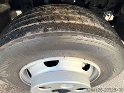 FUSO Canter 7C18 AMT Koffer+LBW/7,5t/Automatik/3-Sitz