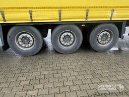 Schmitz Cargobull Curtainsider Standard