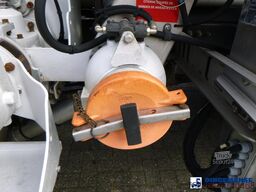 Renault Premium 270 4x2 fuel tank 13.3 m3 / 3 comp