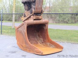 Volvo EC300EL | EC 300 EL | QUICK COUPLER | BUCKET