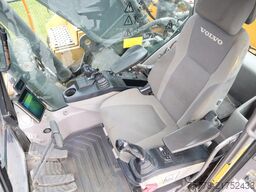 Volvo EC300EL | EC 300 EL | QUICK COUPLER | BUCKET