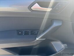 VW Touran 1.5 TSI Active *DSG*7-Sitzer*Navi*ACC*SHZ