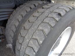 MERCEDES-BENZ Arocs 3251 8x6 3-S-Kipper Bordmatik